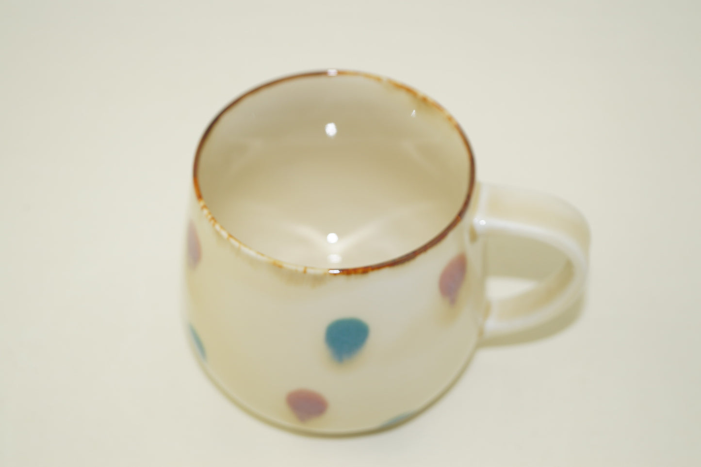 琥珀ドット マグカップ